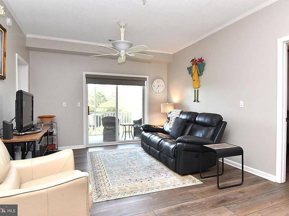 5th image of 17046 N Brandt St Unit 2103