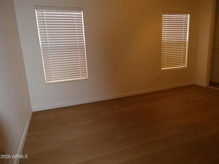 11547 W Schleifer Dr — Photo 13