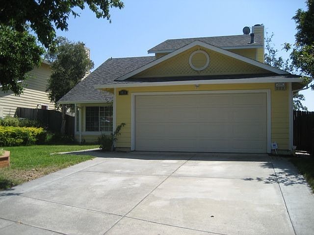 2nd image of 1051 Cimarron Ct