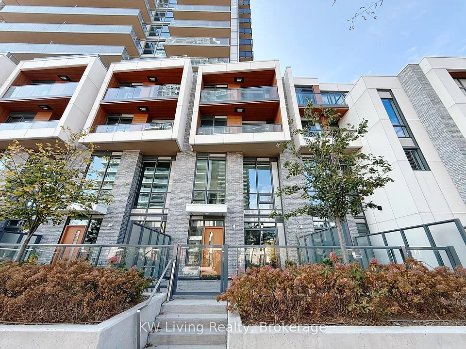 27 McMahon Dr #109