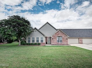 101 Charmant Pl, Ridgeland, MS 39157