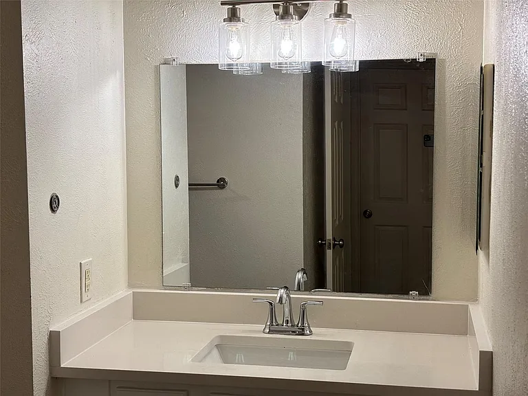 4859 Cedar Springs Rd #255 — Photo 6