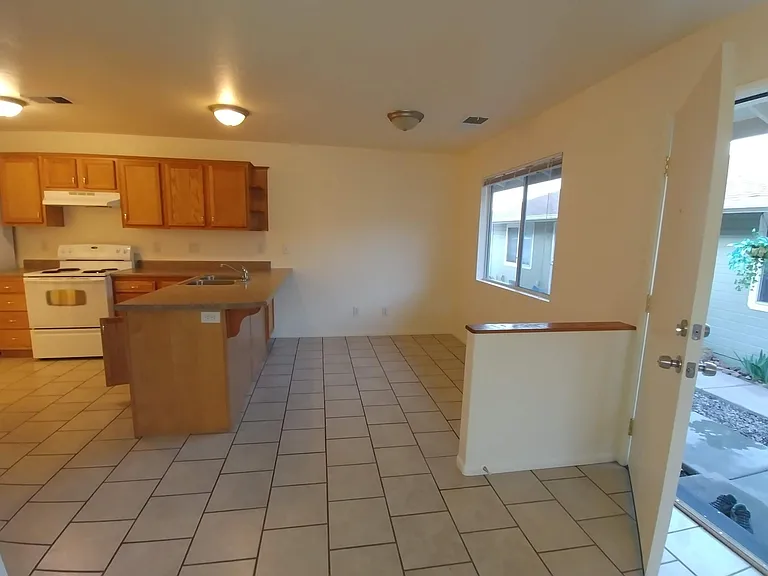 77 E Cliff House Dr — Photo 6