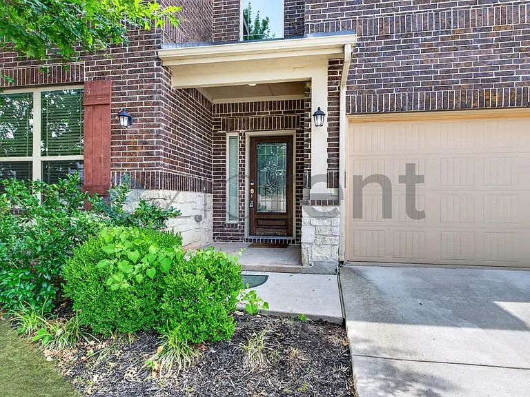12417 Hitch Rack Way — Photo 3