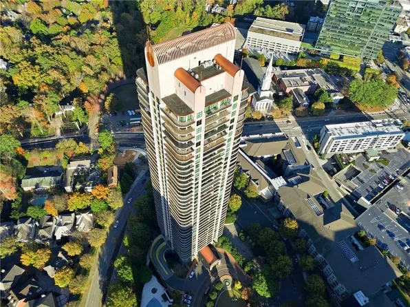 750 Park Ave NE #37E, Atlanta, GA 30326