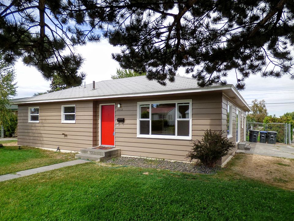 1st image of 802 S Hawthorne Dr
