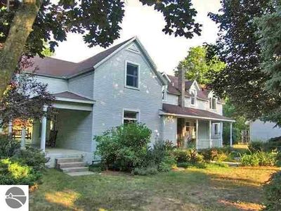 4938 W Macfarlane Rd, Glen Arbor, MI, 49636