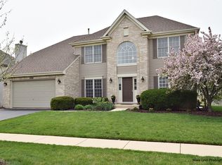 S608 Grengs Ln, Geneva, IL 60134