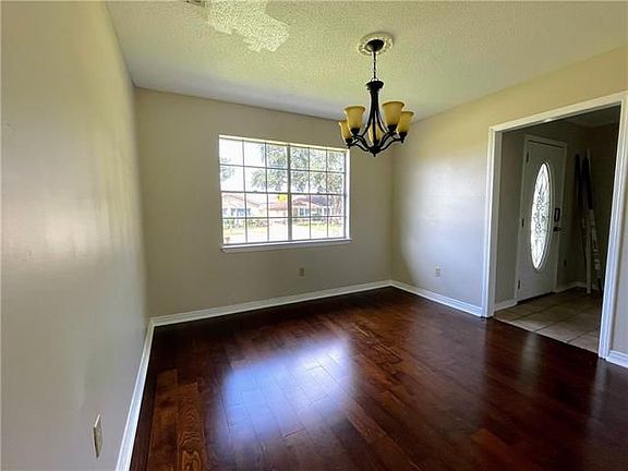 5th image of 2117 Matador St