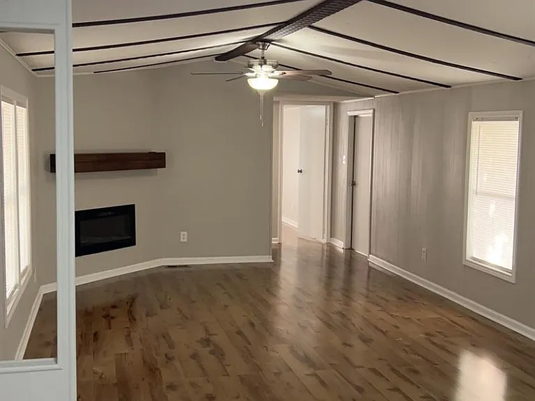 213 Orange St — Photo 2