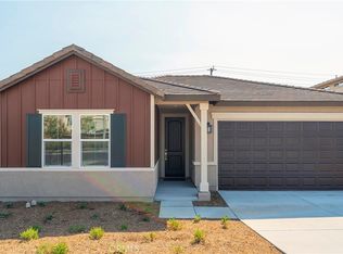 9654 Honeyberry Ln, Riverside, CA 92508