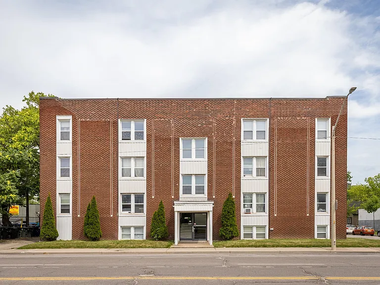1518 University Ave — Photo 18