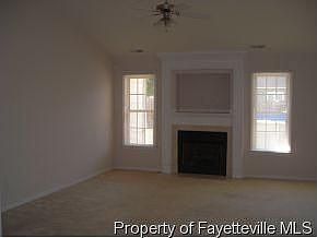 2nd image of 812 Coathill St