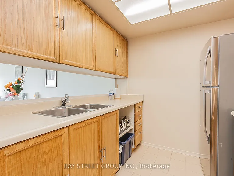 2 Raymerville Dr #717 — Photo 7
