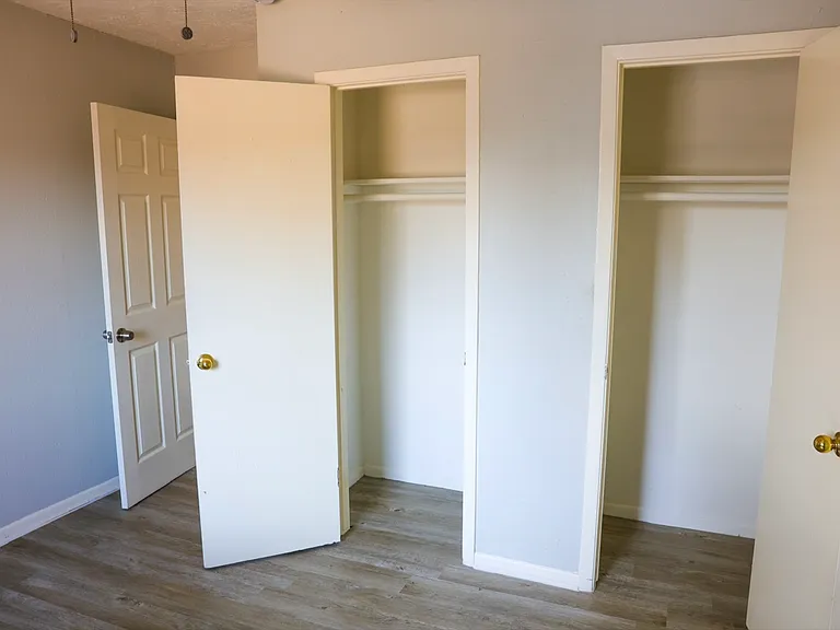 909 Yorkshire St #7 — Photo 7