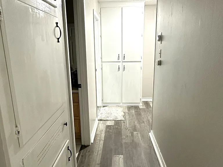 708 Creek St — Photo 12