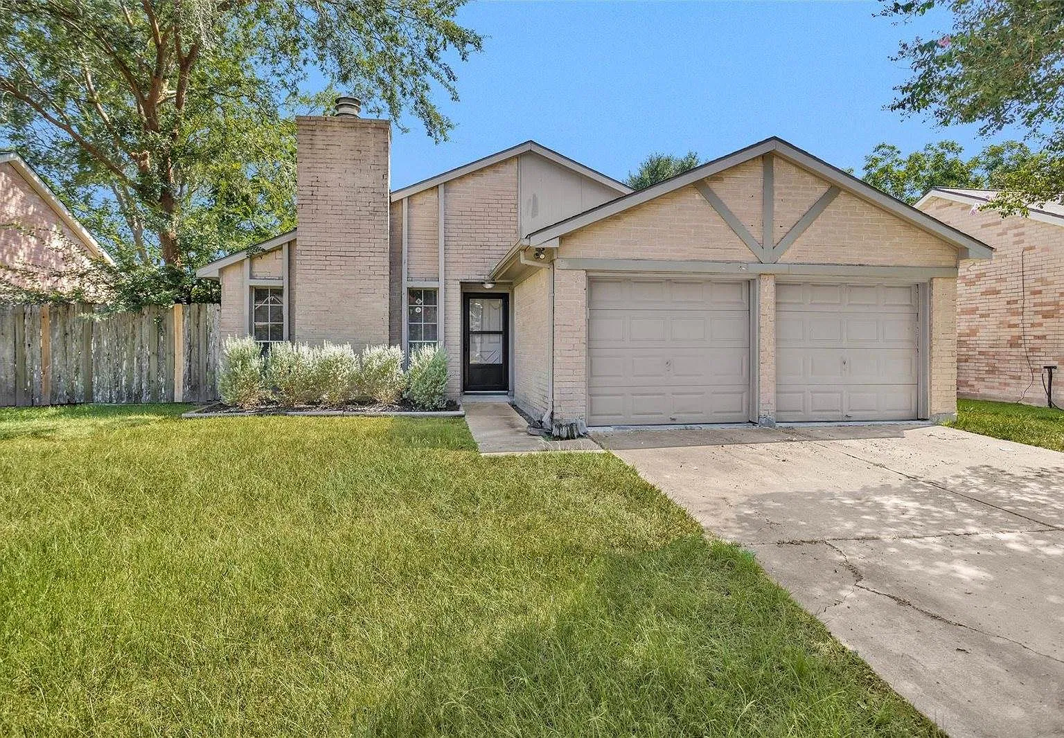 3 bed, 1275 sqft, $1,800 — Photo 3