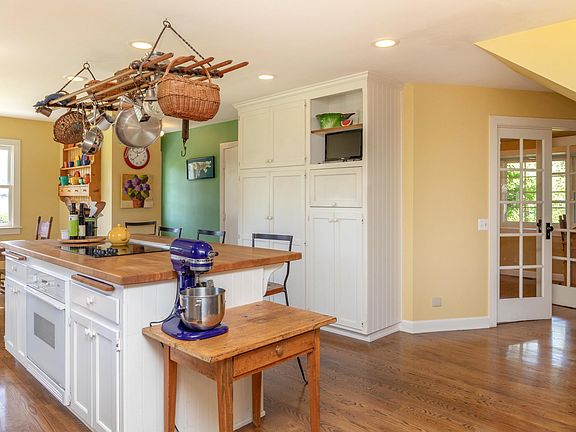 5th image of 23268 Patrick Ln