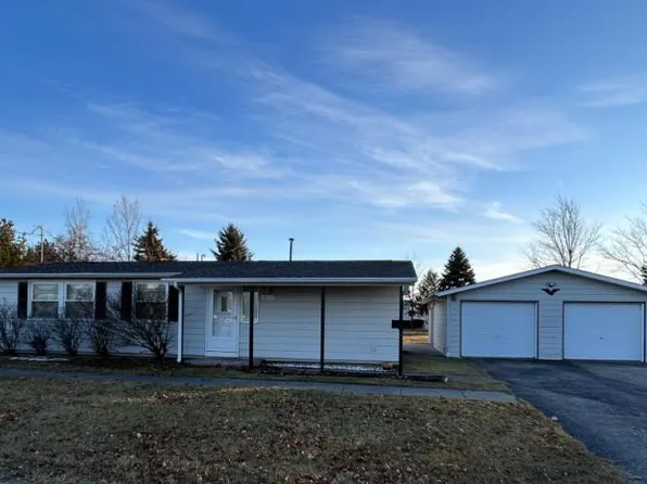 10117 Virginia St, Oscoda, MI 48750