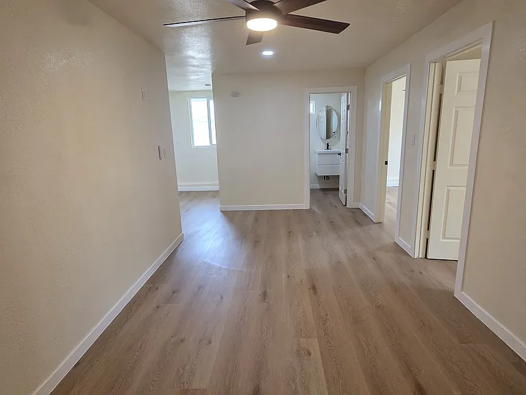 18710 Corwin Rd — Photo 7