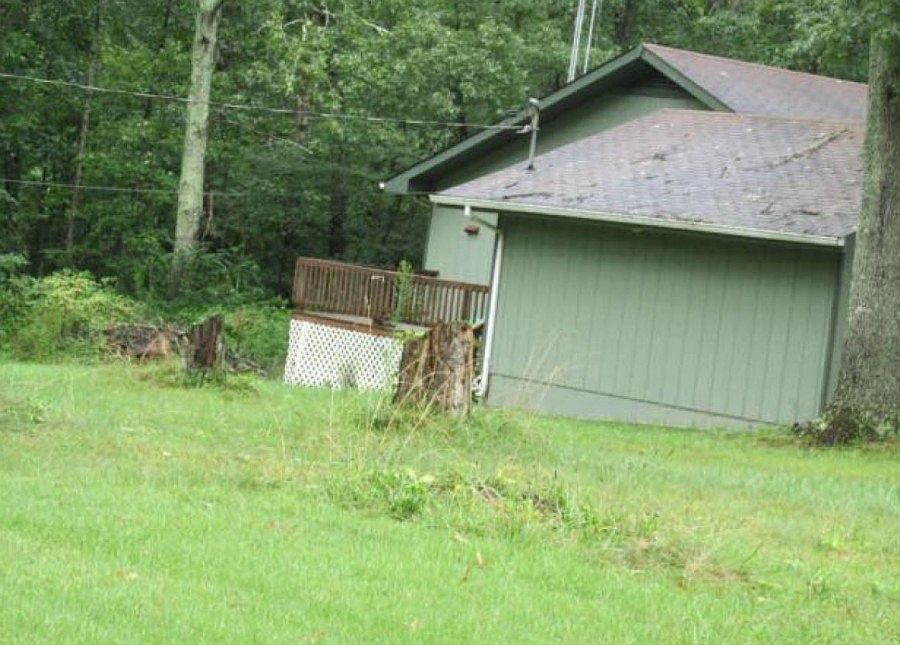 2nd image of 215 Hickory Hollow Dr
