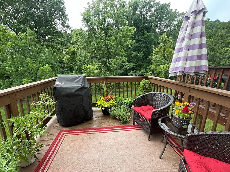 615 Keswick Ct — Photo 24