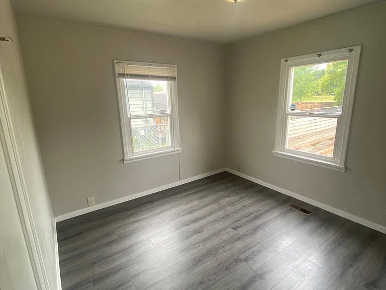 629 North St — Photo 12