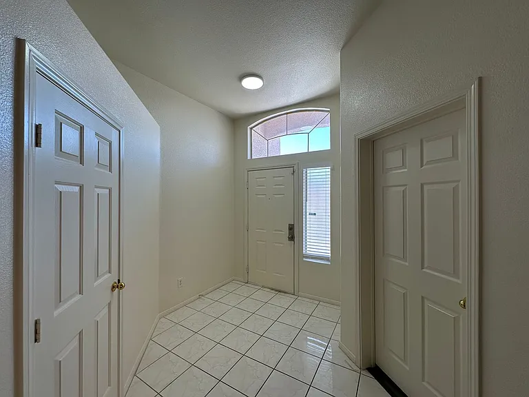 9450 Hanta Ave — Photo 3