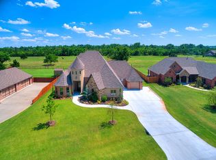 656 E Amelia Ter, Mustang, OK 73064