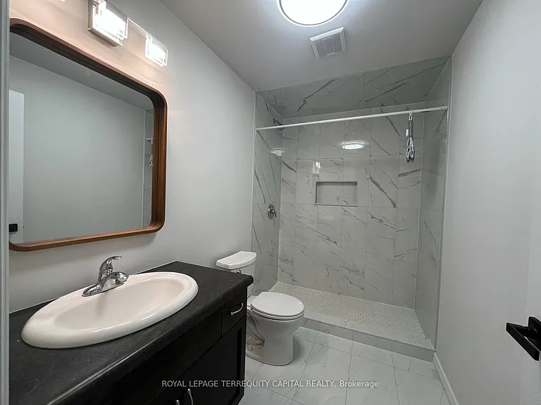 1416 Maple Rd #1 — Photo 7