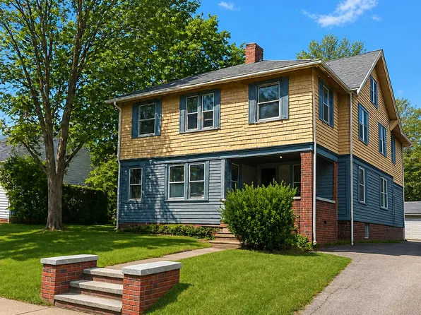 3305 E Overlook Rd APT 3, Cleveland, OH 44118