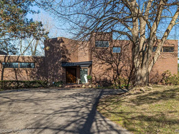 3951 Shellmarr Ln, Bloomfield Hills, MI 48302