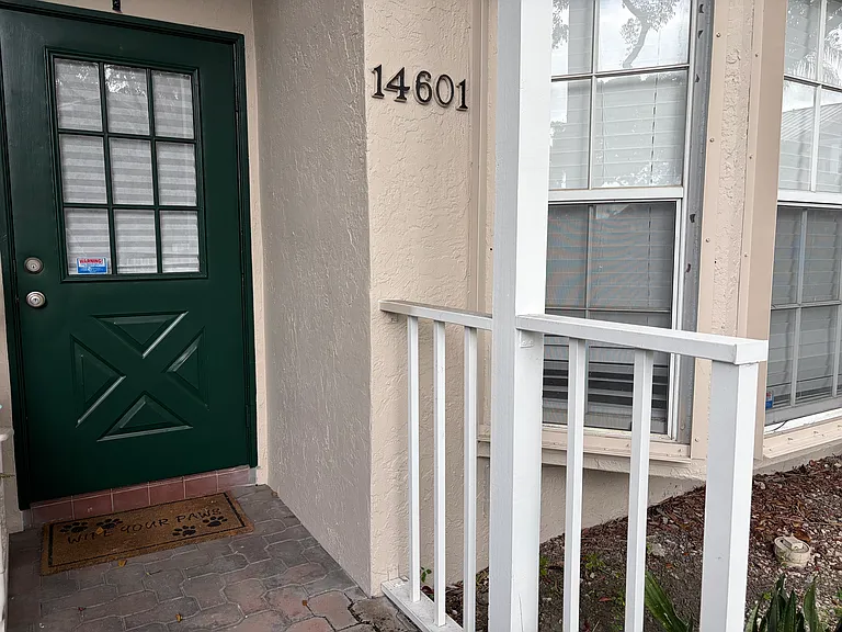14601 SW 122nd Pl — Photo 3