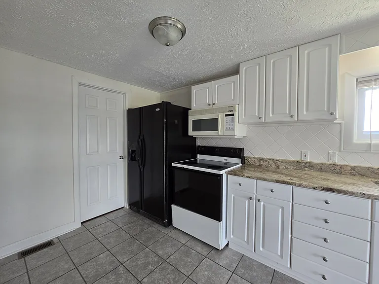 6140 Marysville Rd — Photo 15