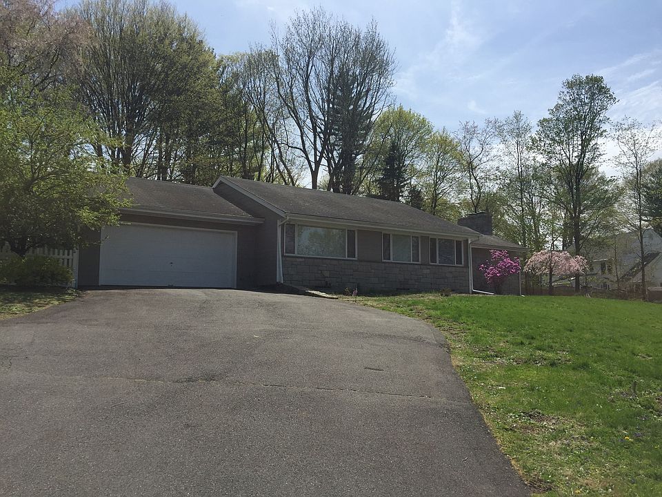 2nd image of 88 Branchville Rd