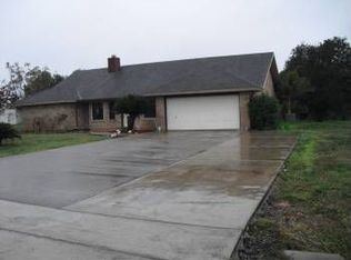 204 E Roca St, Refugio, TX 78377