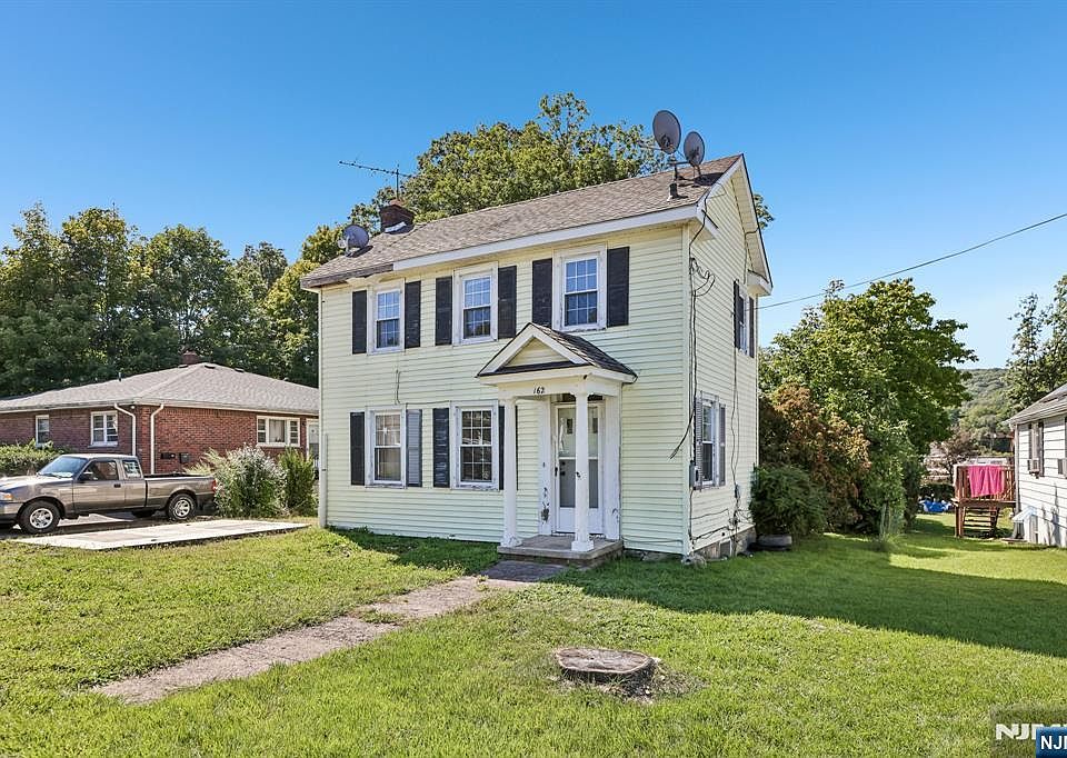 1st image of 162 Chestnut Street