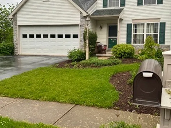 8 Pebble Creek Dr, Lititz, PA 17543