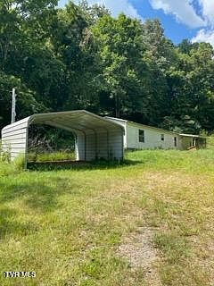 5th image of 722 Atwood Rd