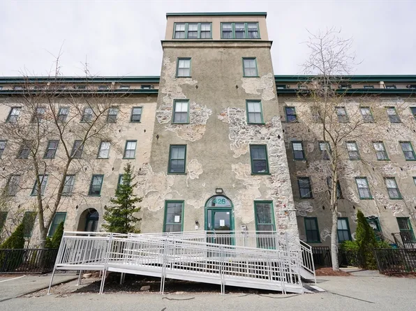 426 Mount Hope St Unit 506, North Attleboro, MA 02760