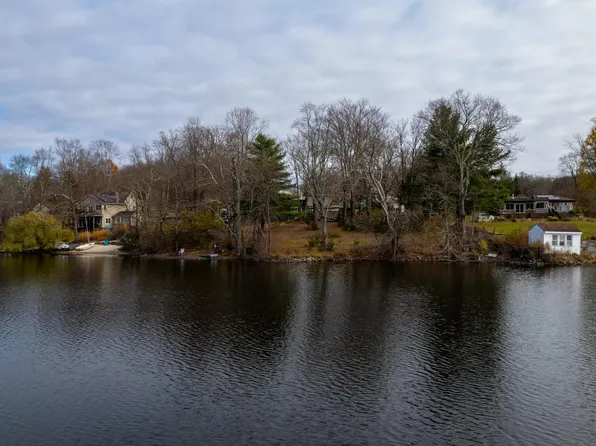 304 Round Lake Terrace, Monroe, NY 10950