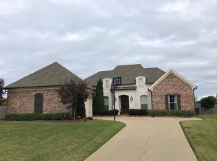 123 Janey Dr, Senatobia, MS 38668