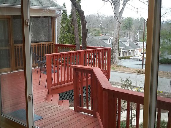 3rd image of 724 Sylvan Blvd #A