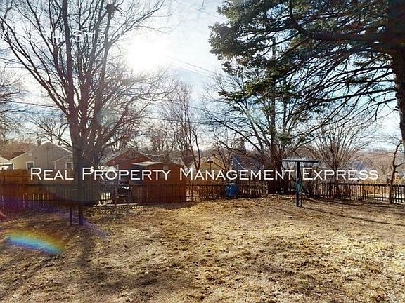 3rd image of 1301 W 13th St #1/2