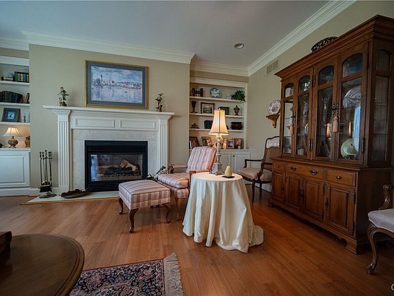 5th image of 412 George Ave