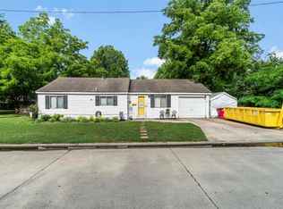 135 3rd St, Sikeston, MO 63801
