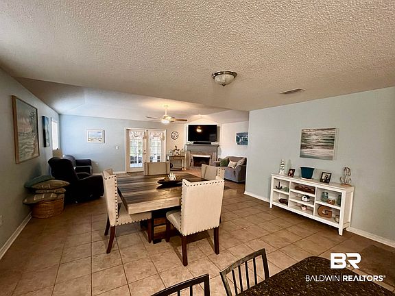 3rd image of 1364 Hardwood Dr W