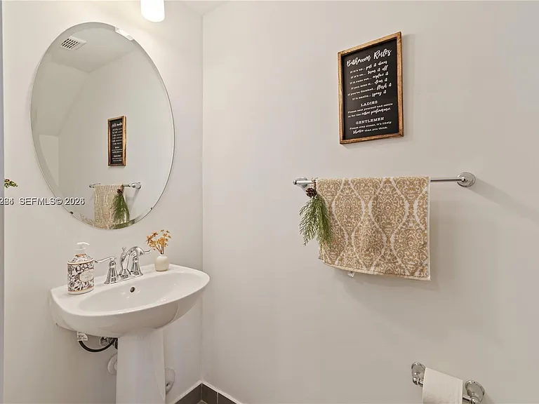 23296 SW 110th Ct #23296 — Photo 11
