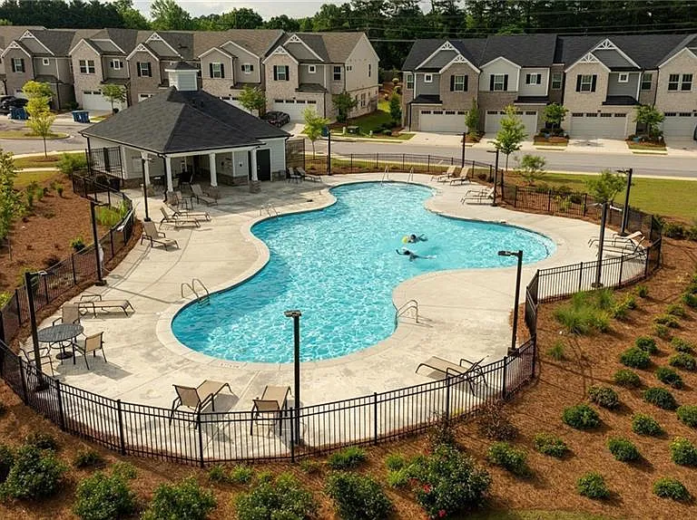 1472 Villageside Ct — Photo 31