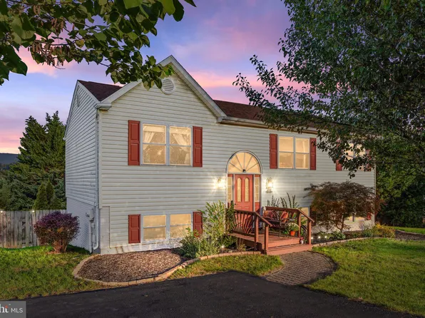 172 Greenleaf Rd, Strasburg, VA 22657